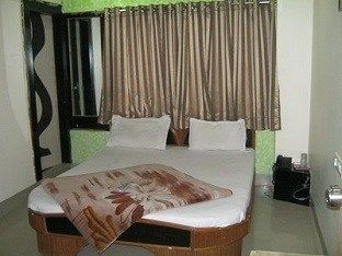 Angan Residency Hotel Ahmedabad Bagian luar foto
